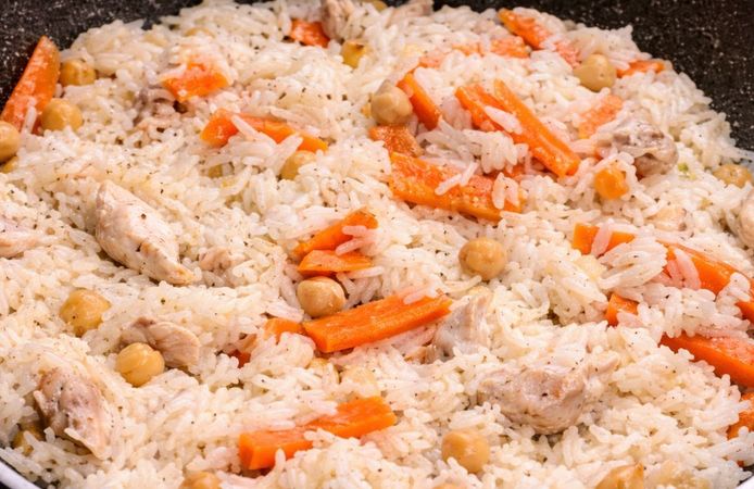 Gelinim Mutfakta tavuklu buhara pilavı tarifi: Tavuklu buhara pilavı nasıl yapılır?