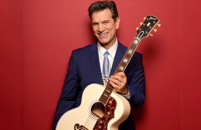 Chris Isaak'ın İzmir konseri tarihi belli oldu