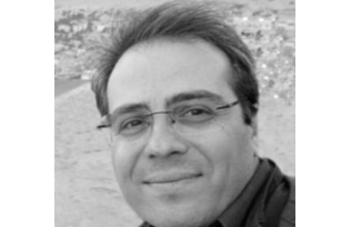 Dr. Korhan Esat vefat etti