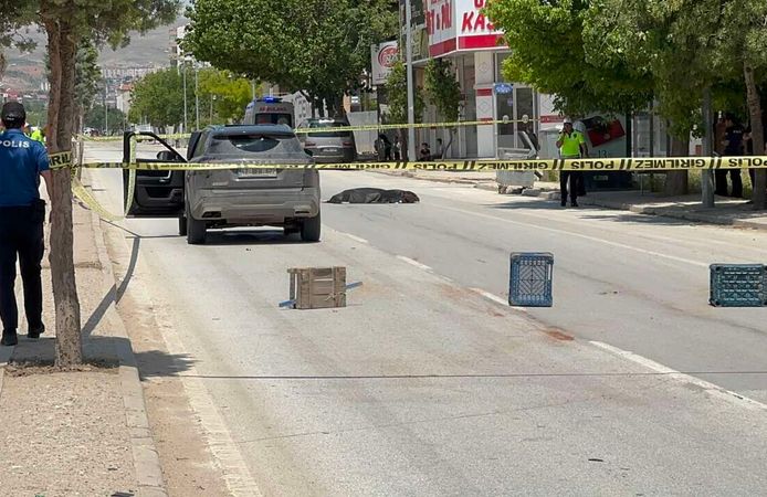 İmam Niyazi Can'ın kızı Ayşenur Can genç yaşta trafik kazasında vefat etti
