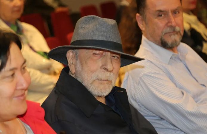 Yazar Cengiz Gündoğdu yaşamını yitirdi
