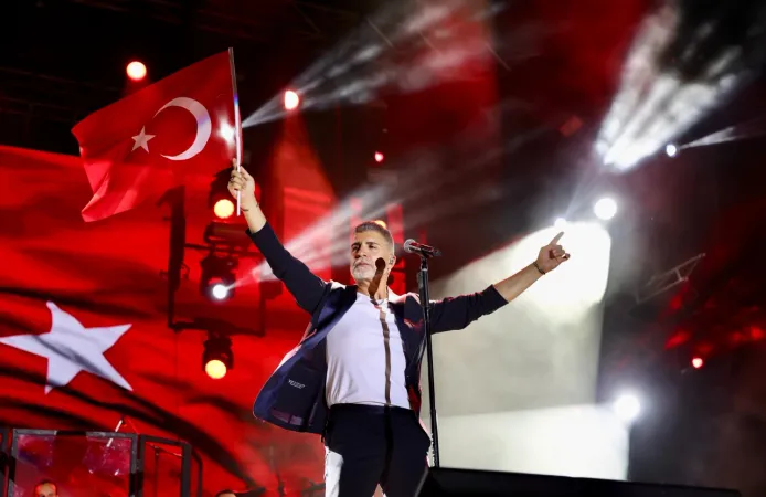 Aliağa Sanat Günleri finaline Özcan Deniz damgası