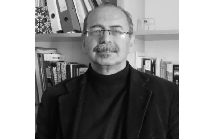 DEÜ’nün acı kaybı: Emekli Öğretim Görevlisi Ahmet Demirci hayatını kaybetti