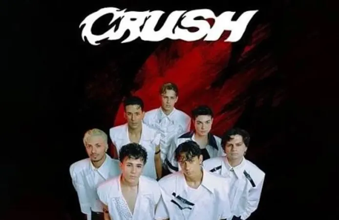 Crush konseri pankart olayı nedir, pankartta ne yazıyordu?