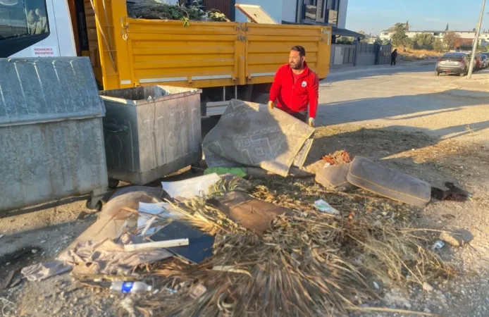 Menderes'te çevre kirliliğine karşı ekipler sahada
