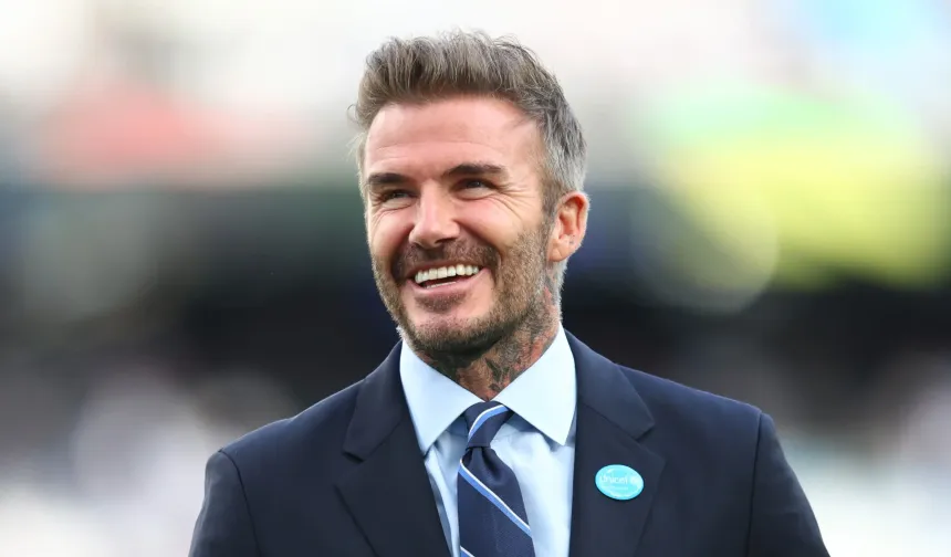 Eski futbolcu David Beckham'a 'şövalyelik' ünvanı verildi