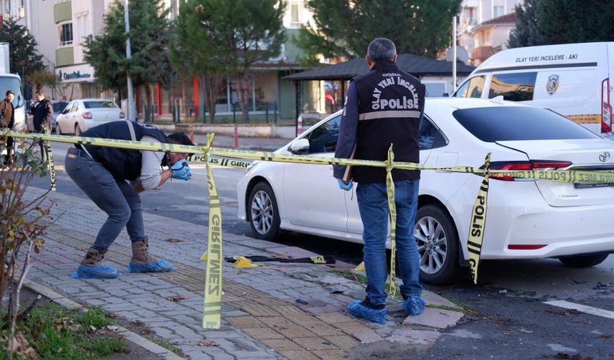 Okul önünde korku dolu anlar: Lise öğrencisine korkunç saldırı!