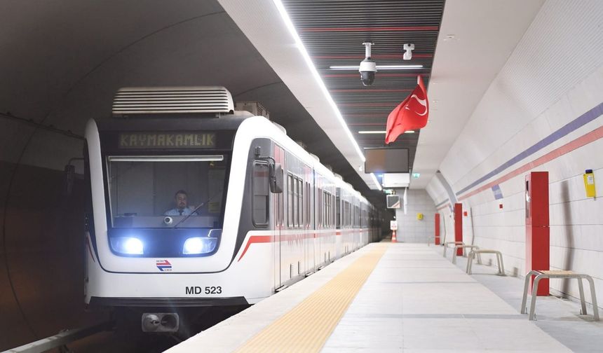 İzmir Metro'da bir kişi intihar etti