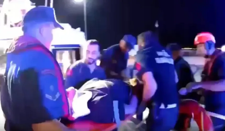 Bakan Yerlikaya açıkladı: Kocaeli’de kayalıklardan düşen kişi kurtarıldı