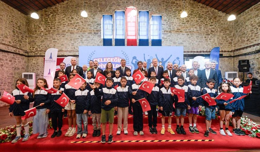 Başkan Tugay "Geleceğin Şampiyonları" projesini tanıttı