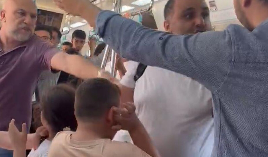 Marmaray'da iki çocuklu babaya yumruk atan şüpheli tutuklandı! 'Çok pişmanım, çocukları fark etmedim'