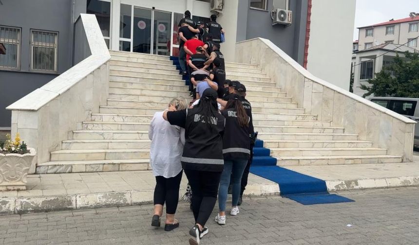 Rüşvet ve insan ticaretine yönelik büyük operasyon: 9 tutuklama!