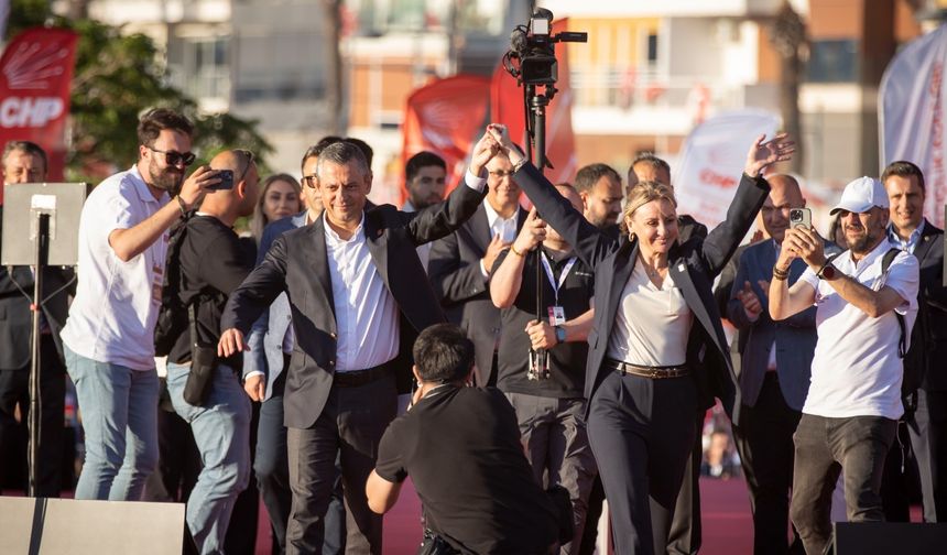 Seda Kaya Ösen CHP saflarında: İzmir’de vekil sayısı 13’e yükseldi!