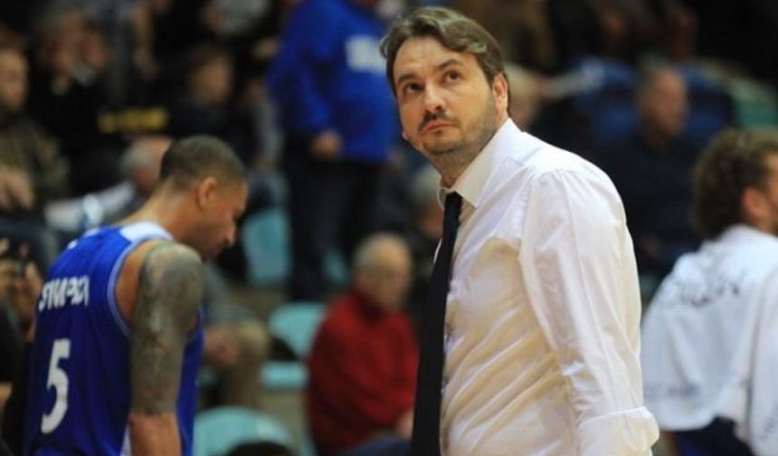 Aliağa Petkimspor'da yeni dönem: Başantrenörlük görevine Özhan Çıvgın getirildi!