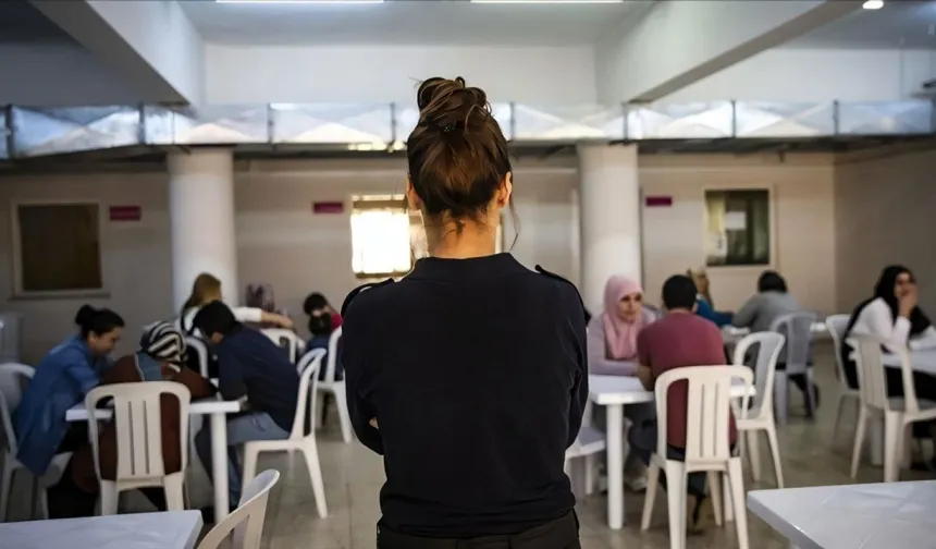 Bakan Tunç duyurdu: Hükümlü ve tutuklulara bayramda açık görüş imkanı