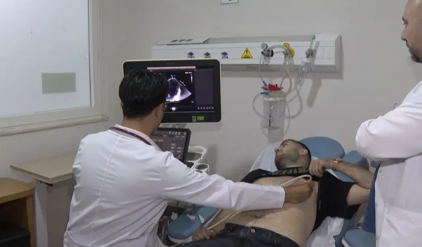 İzmir’de kalbi 6 kez duran genç hayata tutundu