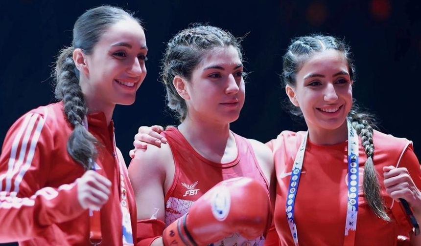 Ringde üç kız kardeş; 2 altın, 1 gümüş madalya