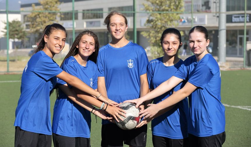 Konak Belediyespor’un U15 Kız Milli Takımı Hazırlık Kampı’na davet edildi