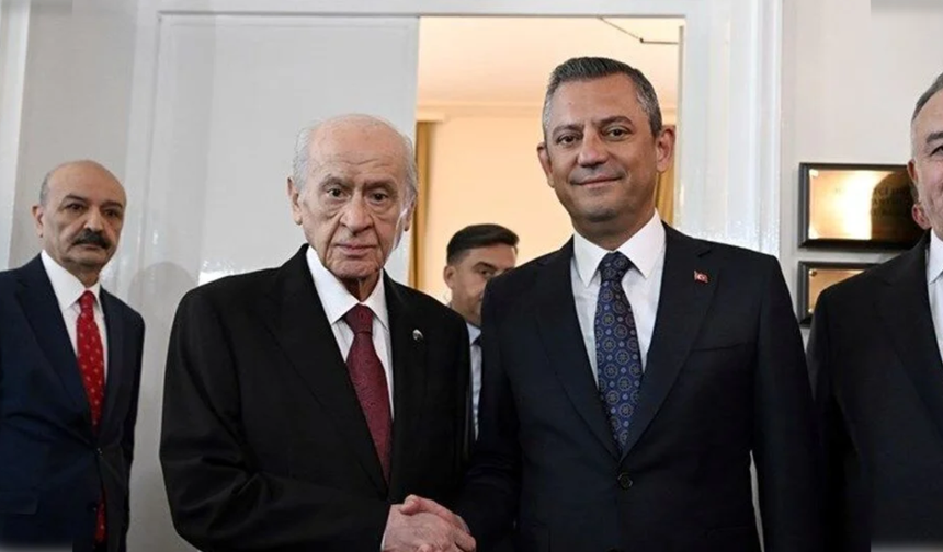 Özgür Özel: 'Bahçeli beni yanlış anlamadı, ittifak ortağına mesaj veriyor'
