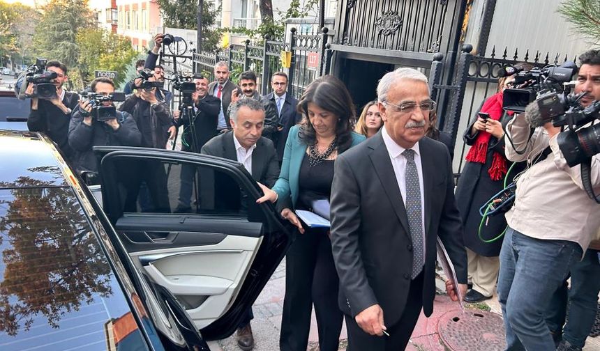 DEM Parti heyeti, Cumhurbaşkanı Erdoğan ile görüşme öncesi açıklamalarda bulundu