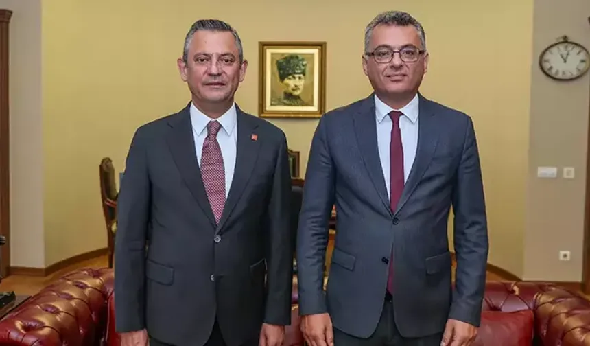 Özgür Özel’den Tufan Erhürman’a tebrik: Kıbrıs Türkü milli iradesine sahip çıktı