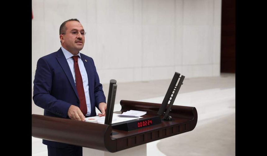 AK Partili Kırkpınar’dan İzmir Büyükşehir’e sert tepki: “7 yılda 10 milyar TL buhar oldu”