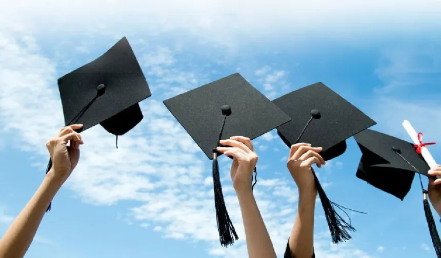 Türkiye'de üniversite okuyan kişi sayısı, geçen yıla göre %5 azaldı