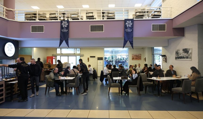 Aydınlıların uğrak noktası: Turistik Park Kafe ve Restoran