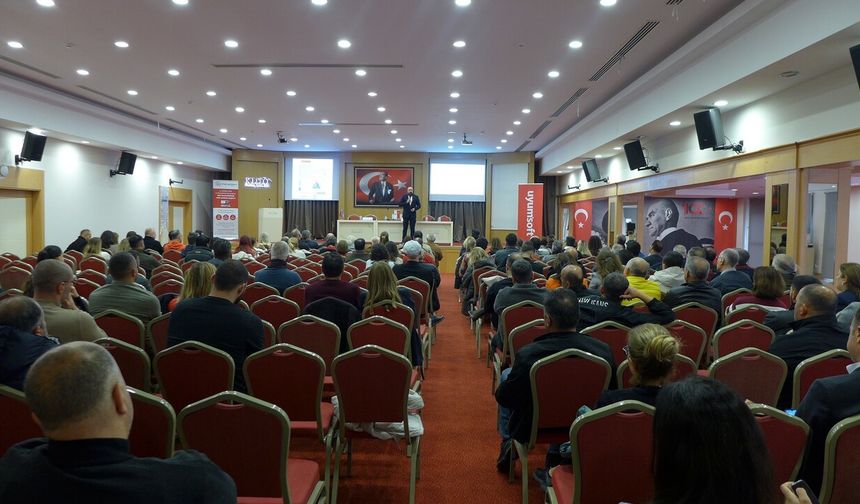 Kuşadası Ticaret Odası, iş dünyasını dijital geleceğe hazırlıyor