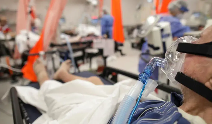 Yunanistan'da hastanelerde yoğunluğa yol açan grip nedeniyle bir haftada 8 kişi öldü