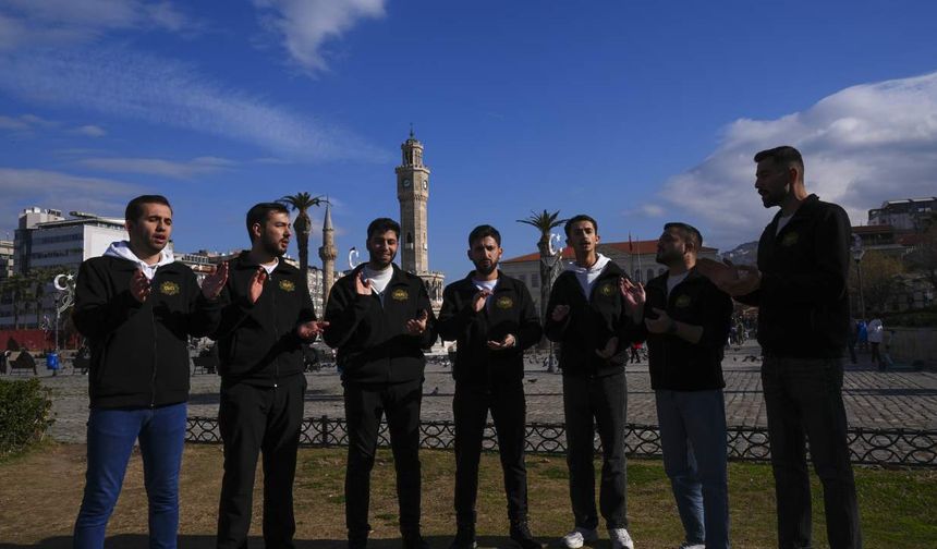 İzmirli üniversitelilerden türkülere enstrümansız yorum