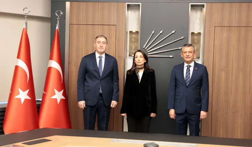 Özgür Özel, Tuncer Bakırhan ve Tülay Hatimoğulları ile görüştü