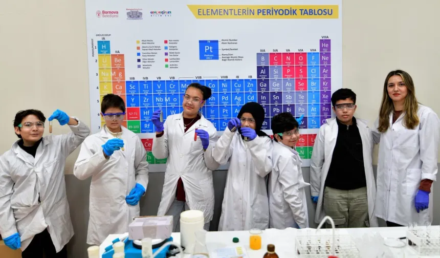 Bornovalı çocuklar Kış Bilim Kampı’nda bilimle buluştu