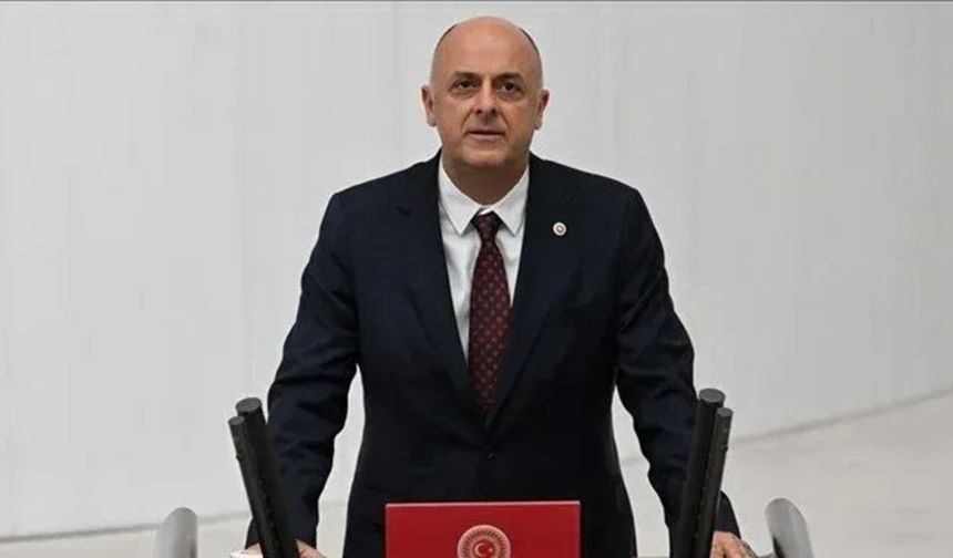 Özlale'den EPDK Başkanına: "Süper İzin"le övünüyorsunuz ama sahada hala ön lisans simsarlığı var