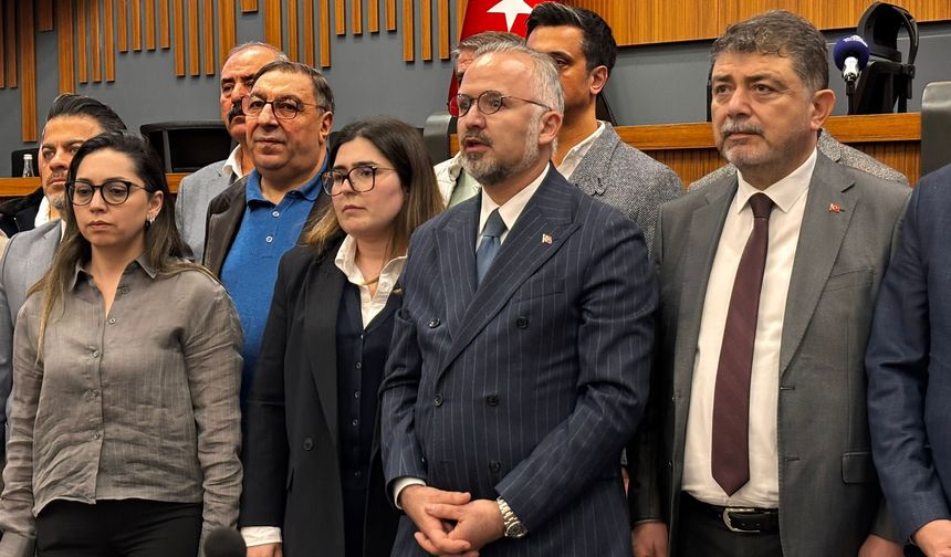 İzmir Büyükşehir Meclisi’nde Akın Gürlek tartışmasına AK Parti'den tepki