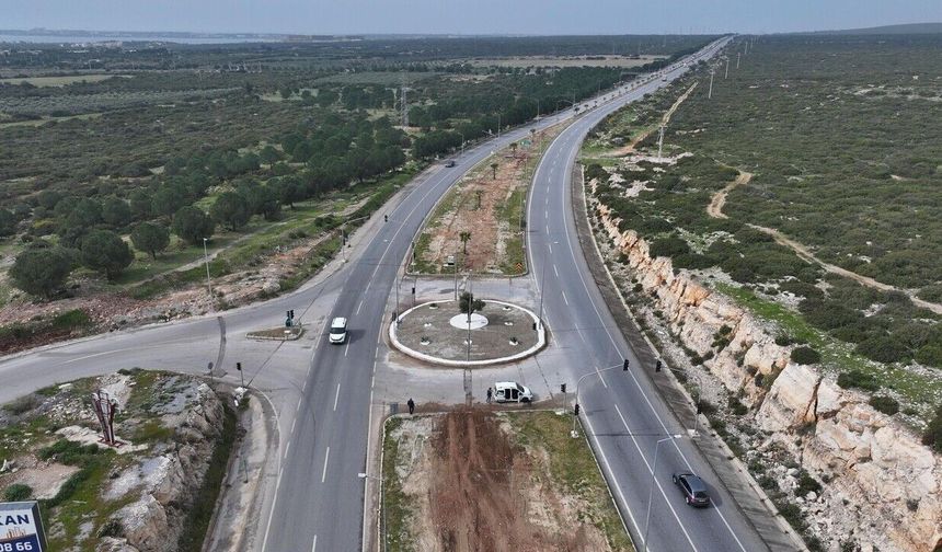 Didim’in girişine estetik dokunuş: Cumhuriyet Caddesi yenilendi