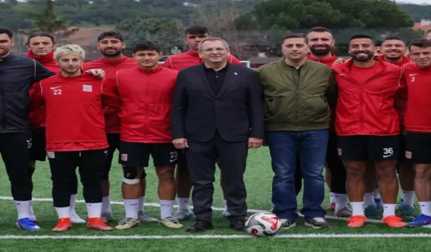 Mesut Ergin Ayvalıkgücü’nü ziyaret etti