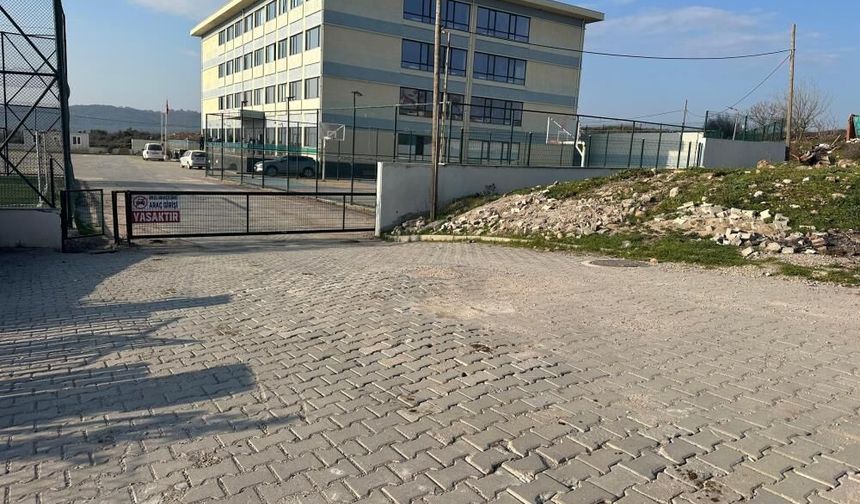 Okulda feci olay... Lise öğrencisi pencereden atlayarak yaşamını yitirdi