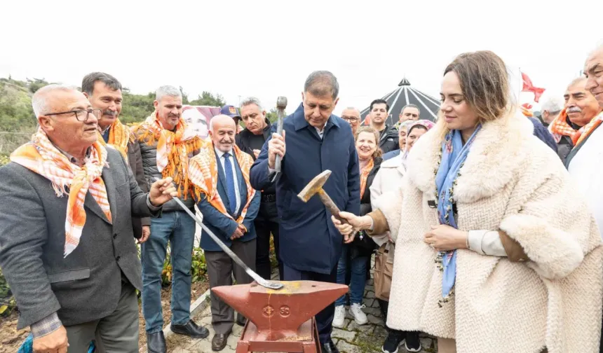 Tugay, Yörük Obası’nda bayramlaşmaya katıldı