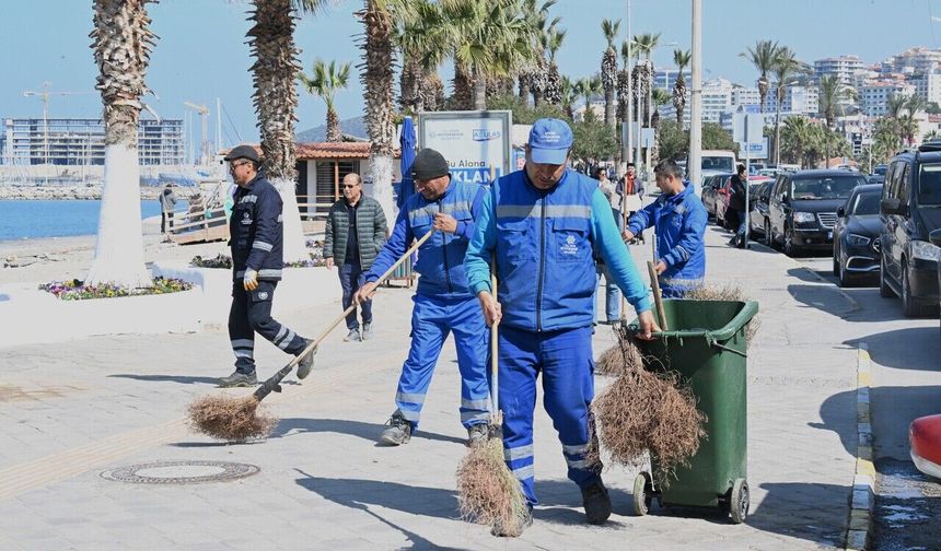 Turizmin incisi için yoğun mesai: Kuşadası bayrama hazırlandı