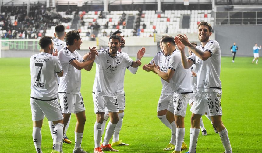 İzmir derbisinde Altay, Çoruhlu'yu ağırlıyor