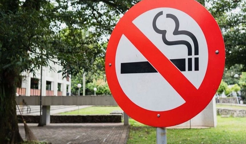 “Dumansız nesil” hedefi yasalaşma yolunda: 2009 sonrası doğanlar ömür boyu sigara alamayacak!
