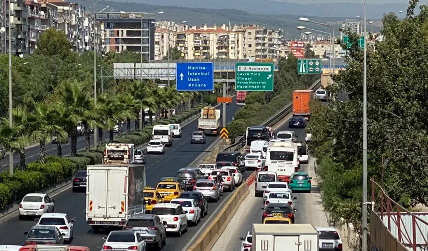 CHP'li vekil duyurdu: İzmir Çevre Otoyolu özelleştirilecek mi?