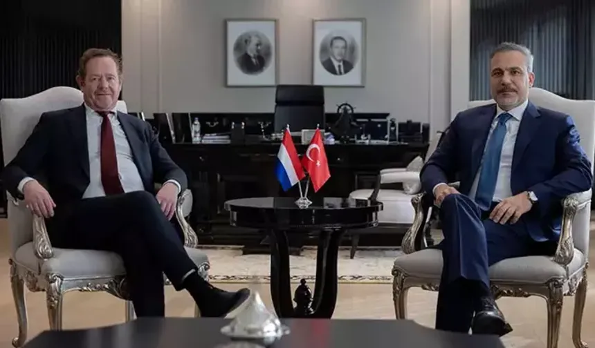 Hakan Fidan, Hollandalı Bakan David Van Weel ile Görüştü