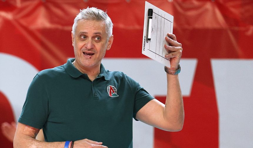 Göztepe'de voleybola da Bulgar hoca geldi