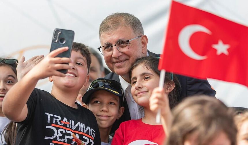 Tugay'dan 23 Nisan mesajı: "En büyük gücümüz yetiştirdiğimiz nesillerdir"