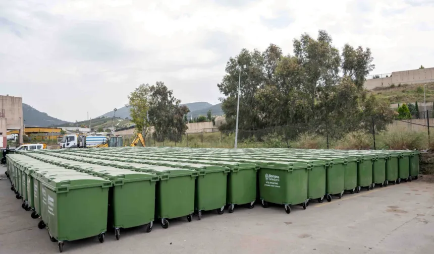 Bornova 325 yeni çöp konteyneri ile daha temiz olacak