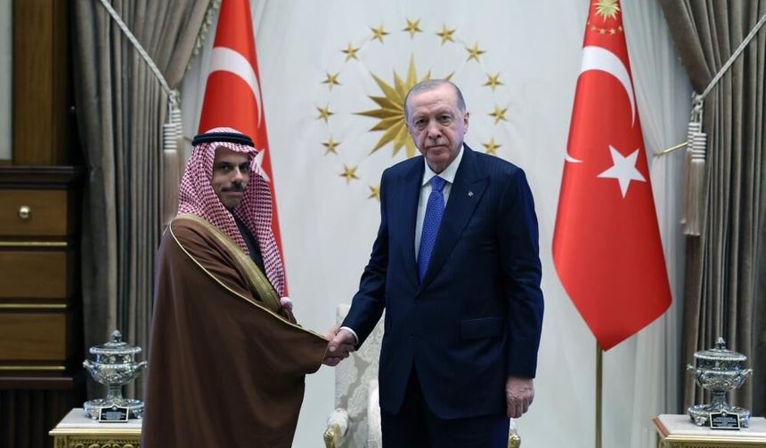Erdoğan, Suudi Arabistan Dışişleri Bakanı Faysal bin Ferhan’ı kabul etti