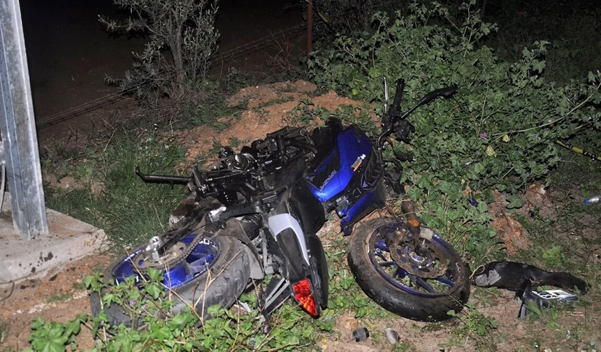İzmir Ödemiş'te feci kaza can aldı: Kamyonet ve motosiklet çarpıştı