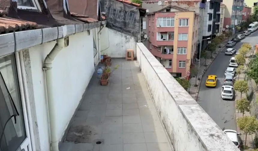 Kadın doktor erkek arkadaşının evinde terastan düştü: Entübe edildi